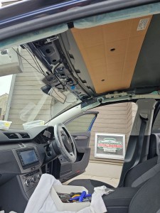 春日部市フォルクスワーゲンパサートヴァリアントルーフヘッドライニング（天張り）張替え