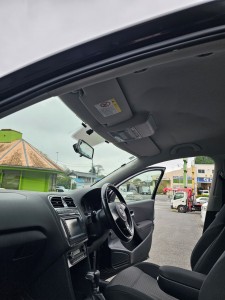 比企郡小川町フォルクスワーゲンポロルーフヘッドライニング（天張り）張替え