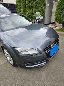 茨城県常総市アウディTTドア内張り生地剥がれ浮きリペア