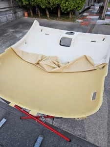 蓮田市フォルクスワーゲンニュービートルルーフヘッドライニング（天張り）張替え