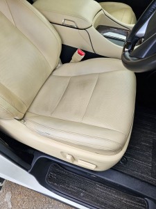 加須市トヨタアルファードレザーシート擦れ＆劣化リペア