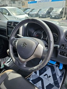 鴻巣市スズキジムニーステアリングホイール表皮剥がれリペア