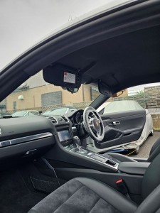 蓮田市ポルシェケイマンルーフヘッドライニング（天張り）張替え