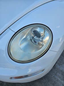 深谷市フォルクスワーゲンニュービートルヘッドライトクリーニング＆リペア