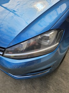 北本市フォルクスワーゲンゴルフヘッドライトクリーニング＆リペア